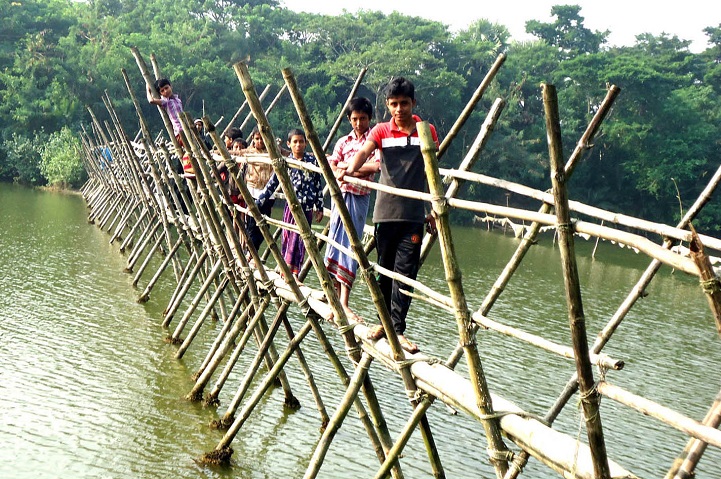 চারটি বাঁশের সাঁকো সংস্কারে ৯ কোটি টাকা বরাদ্দ