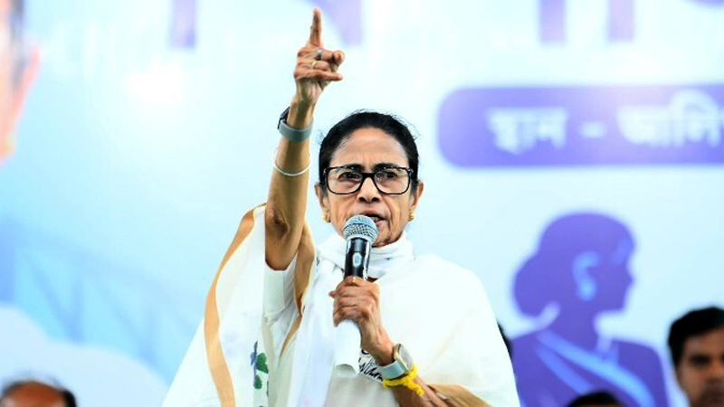 আমি সব জানি : ‘বাংলাদেশে একটি বড় হত্যাকাণ্ড’ সম্পর্কে মমতা