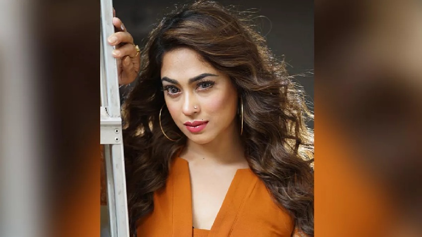 অবশেষে বিতর্ক বক্তব্য নিয়ে মুখ খুললেন পপি