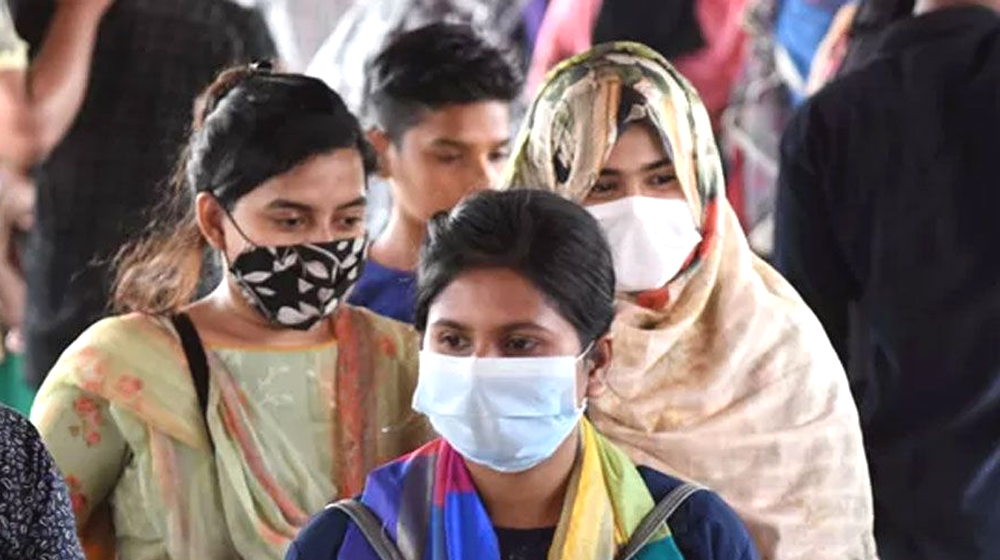 দেশে পুরুষের চেয়ে নারীর সংখ্যা বেশি