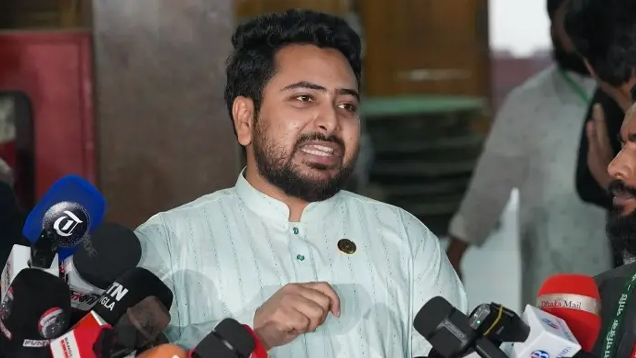 শেখ হাসিনা দেশে ফিরবে ফাঁসির রায় কার্যকর হওয়ার জন্য: নাহিদ ইসলাম