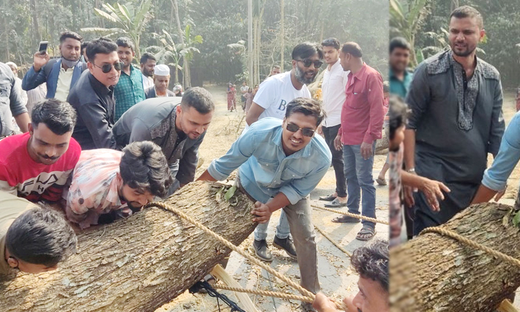 রাস্তা থেকে গাছ সরিয়ে যানজট  নিরসন করলেন মাশরাফি 