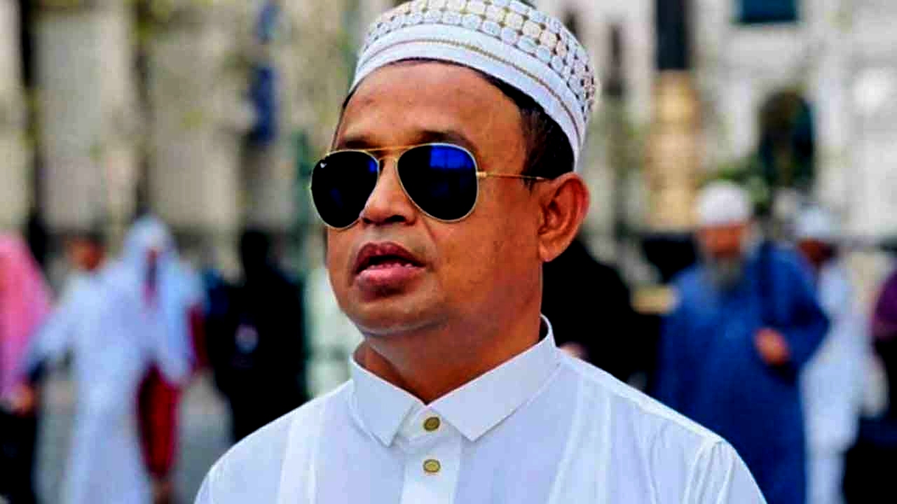 ডিবি হারুনের ভয়ভীতি দেখিয়ে ১৬ কোটি আত্মসাৎ, ব্যবসায়ীর মামলা