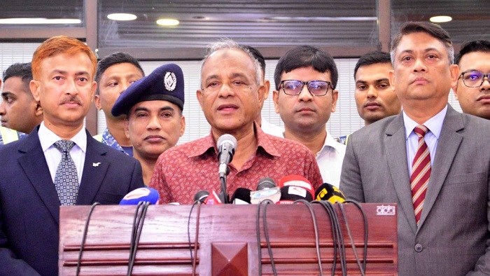প্রয়োজনে গোপালগঞ্জে নিহতদের লাশ উত্তোলন করে ময়না তদন্ত : স্বরাষ্ট্র উপদেষ্টা