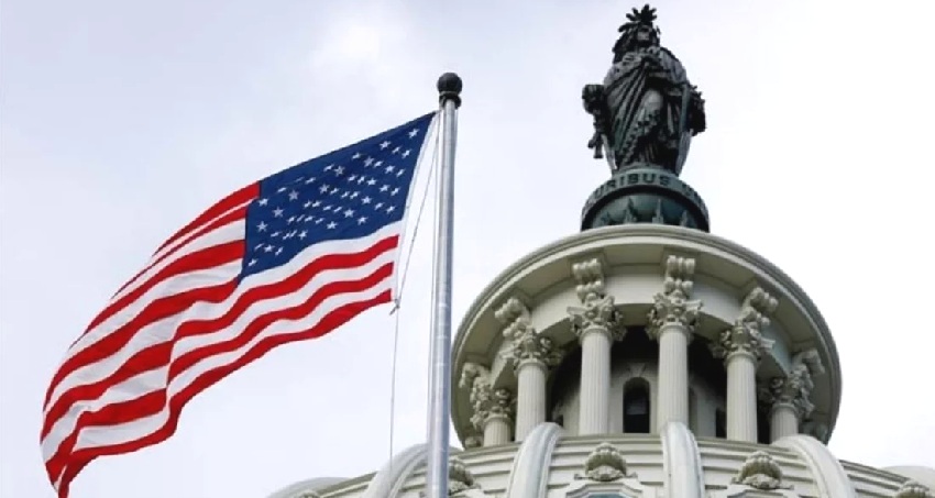 যুক্তরাষ্ট্রে যেতে নতুন কঠোর নিয়ম মানতে হবে ৪২ দেশের নাগরিকদের