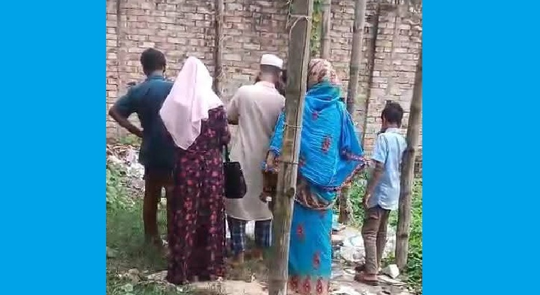 ময়লার স্তূপে নবজাতকের মরদেহ, কুকুরের মুখ থেকে উদ্ধার