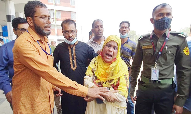 শেরওয়ানি পড়াইয়া বিয়া  করামু, কাফনের কাপড় পইড়া কেন আইলি বাবা