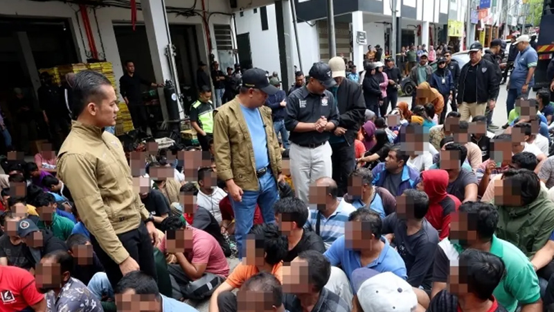 মালয়েশিয়ায় ব্যাপক অভিযানে ১৭৪ বাংলাদেশি অভিবাসন প্রত্যাশী আটক