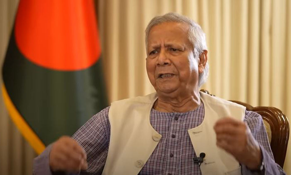 একটি পলাতক দল দেশকে অস্থিতিশীল করার সর্বাত্মক চেষ্টা করছে