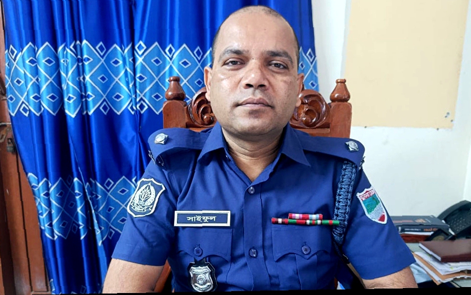 যশোরে নারীসহ রেস্ট হাউসে ধরা পড়া সেই ওসি প্রত্যাহার