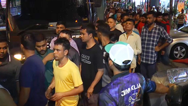 কুয়ালালামপুরে বিশেষ অভিযানে বাংলাদেশিসহ আটক ৭৭০