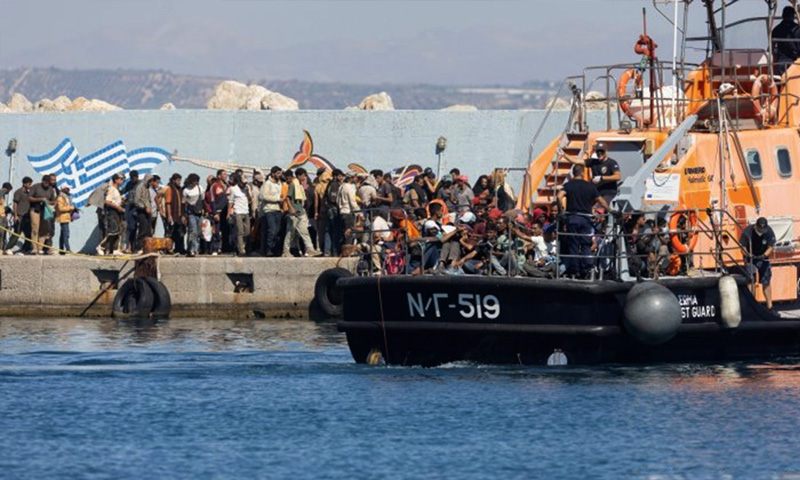 গ্রিসের উপকূলে মাছধরার নৌকা থেকে বাংলাদেশিসহ ৫৩৯ অভিবাসী উদ্ধার