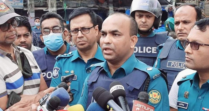 ‘পরিস্থিতি স্বাভাবিক রাখতে প্রয়োজনীয় সবকিছু করছে পুলিশ’