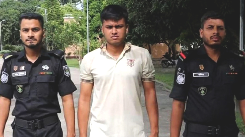 চাকরি পাওয়ার আনন্দে বন্ধুদের সঙ্গে দেখা করতে গিয়ে জড়ালেন  হত্যা মামলায়