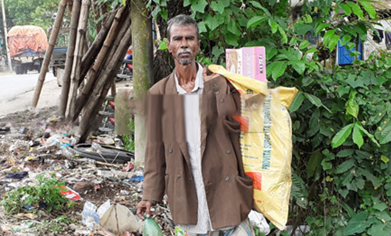ভাগ্যের কি পরিহাস ছিল সেরা ব্যবসায়ী, আজ ফুটপাতের টোকাই!