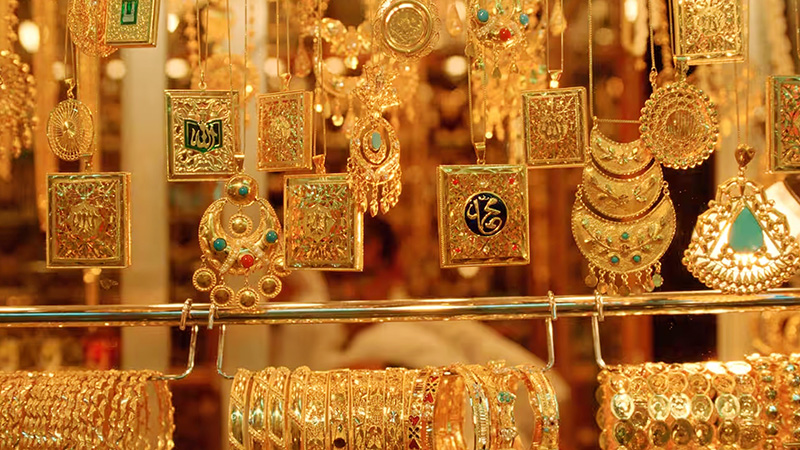 সকালে কমে রাতেই বাড়লো সোনার দাম, ভরি ২ লাখ ৬০ হাজার টাকা 