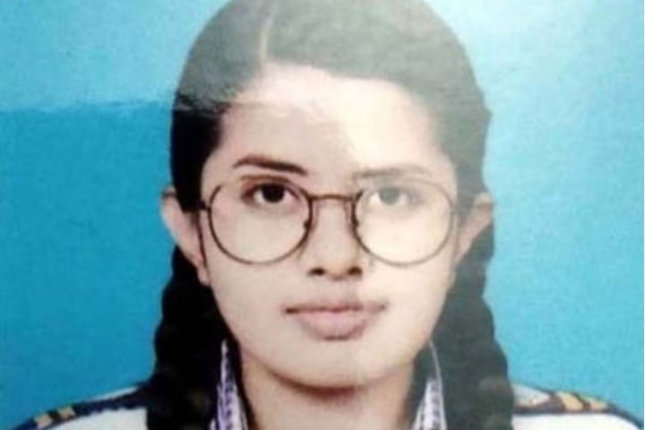 আর কোনো দিন বিরক্ত করব না ,লিখে এইচএসসি পরীক্ষার্থীর আত্মহত্যা