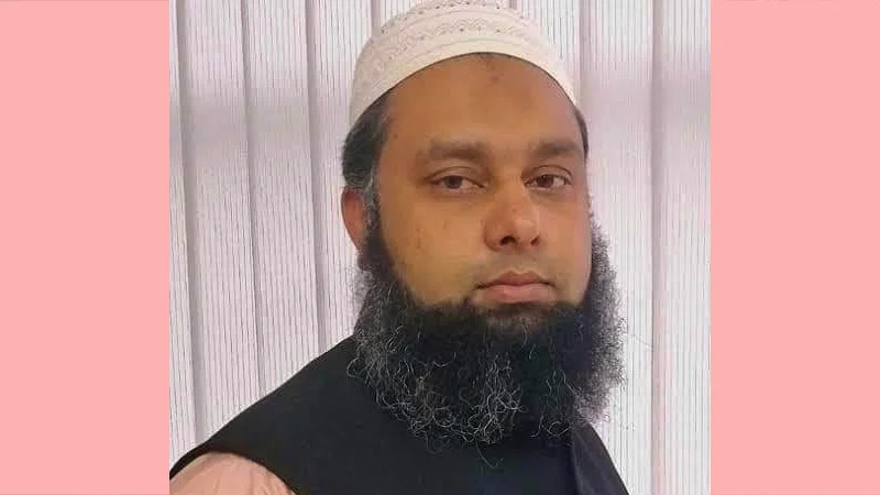 বিছানায় মাল্টিপ্লাগ দিয়ে ফোন চার্জ, বিদ্যুৎস্পৃষ্টে চিকিৎসকের মৃত্যু