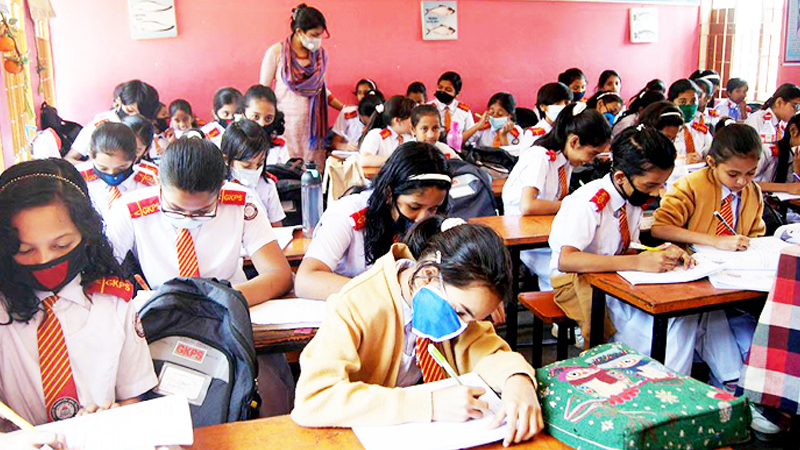 শিক্ষাপ্রতিষ্ঠানে গ্রীষ্মকালীন ছুটি বাতিল