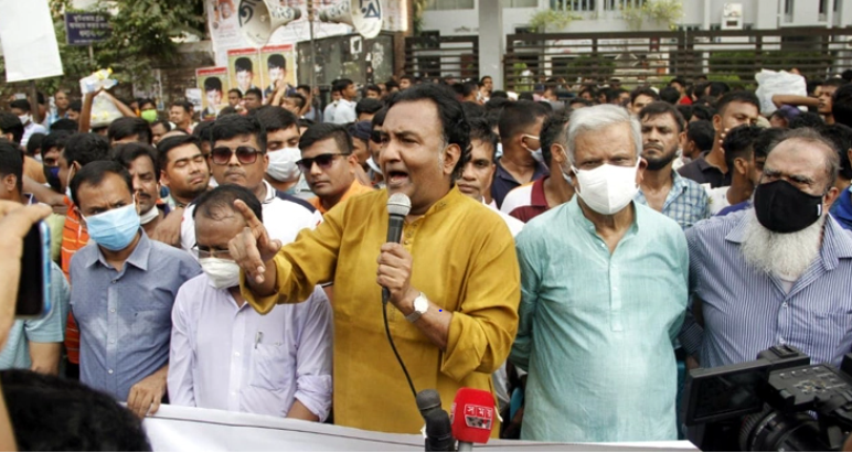 “আজ হোক কাল হোক নির্বাচন কমিশনারের ফাঁসি হবে”