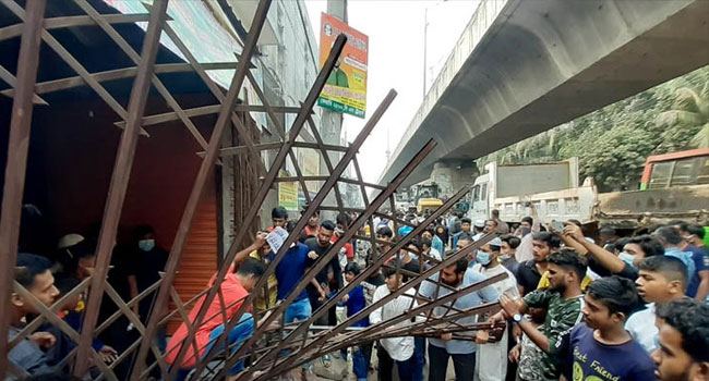 অবৈধ দোকান উচ্ছেদ : ২০০ কোটি টাকা কার পকেটে?