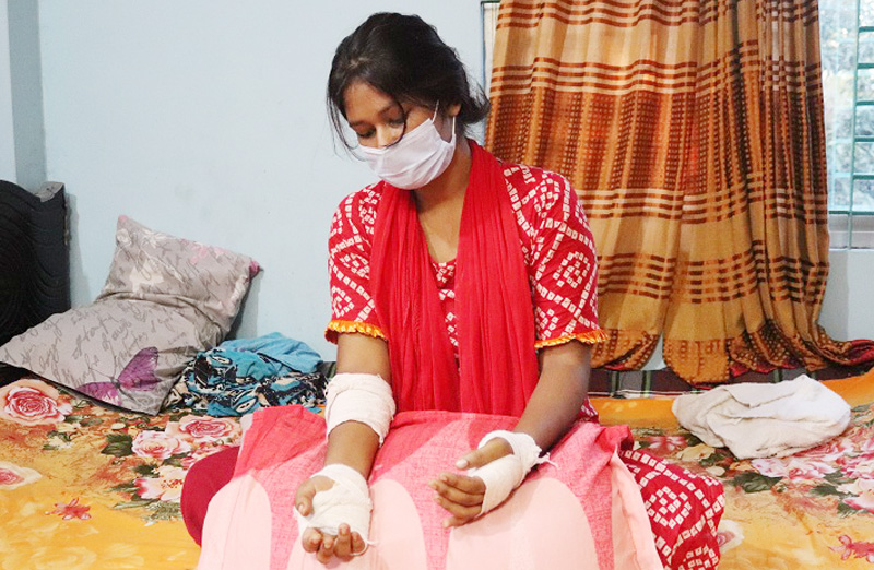 স্কুলছাত্রী নিছার এখনো আতঙ্ক কাটেনি!