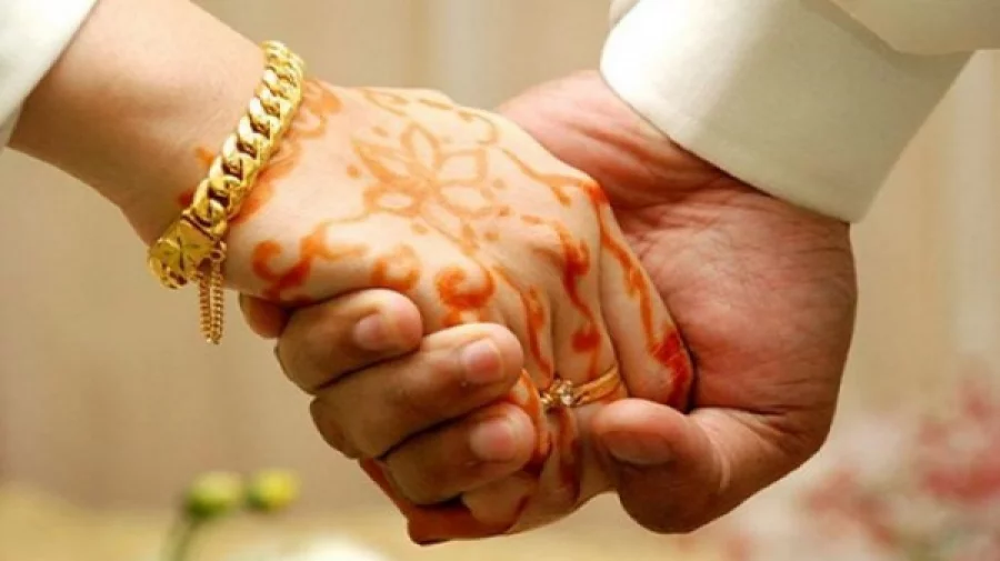 চীনে এক দিনের জন্য সঙ্গী ভাড়া নেওয়া হয়