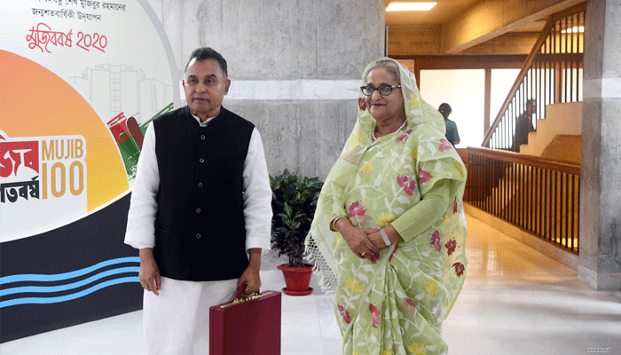 সরকারের ব্যাংক ঋণ নির্ভরতা বাড়বে