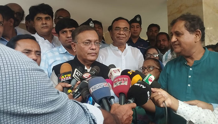 ‘বিএনপি খাঁচায় বন্দী সিংহ, গর্জন ছাড়া কিছুই করতে পারে না’