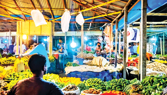 যেমন আছে মধ্যবিত্ত