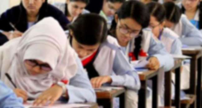 ৮ শিক্ষা বোর্ডের এইচএসসি পরীক্ষা শুরু