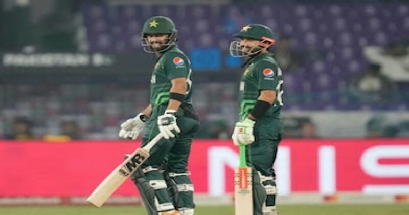 ইতিহাস গড়েই জিতল পাকিস্তান