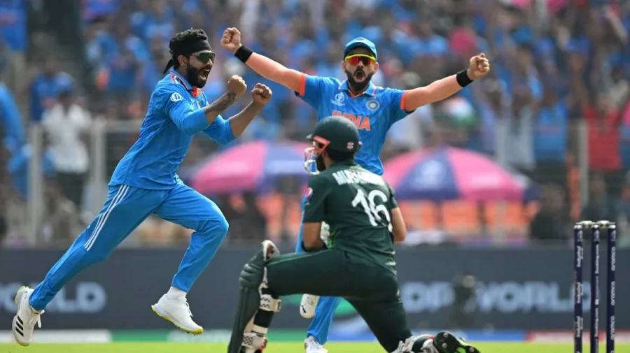 ৫০ ওভারও টিকতে পারলো না পাকিস্তান
