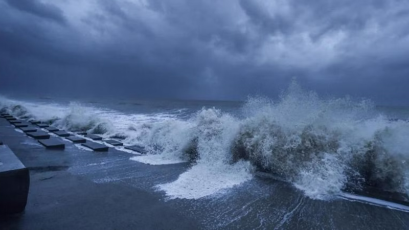 সাগরে লঘুচাপ সৃষ্টির শঙ্কা