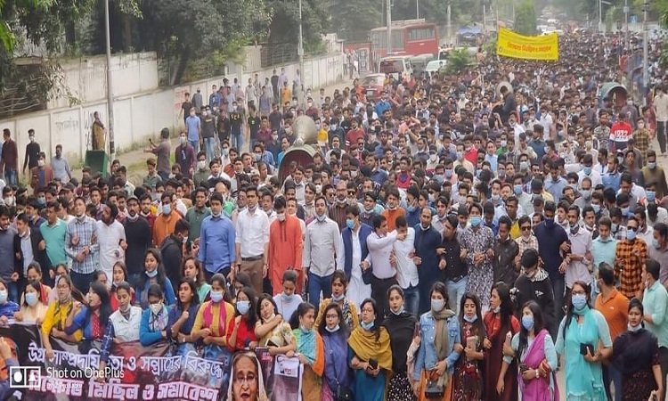 বঙ্গবন্ধুর ভাস্কর্য নিয়ে ধৃষ্টতা দেখালে জবাব দেবে ছাত্রলীগ