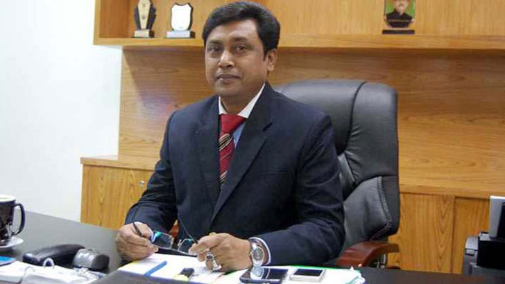 হাসপাতালে কোটি কোটি টাকার দুর্নীতি, পরিচালক উত্তম কুমার ওএসডি
